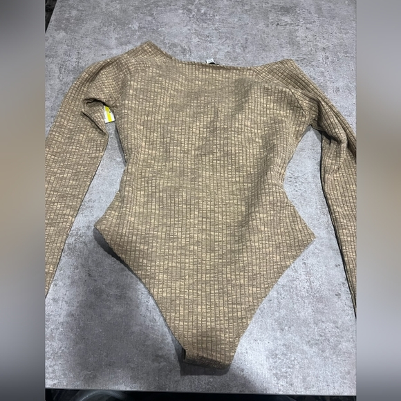 Topshop long sleeves bodysuit size 8-10 - Picture 2 of 7